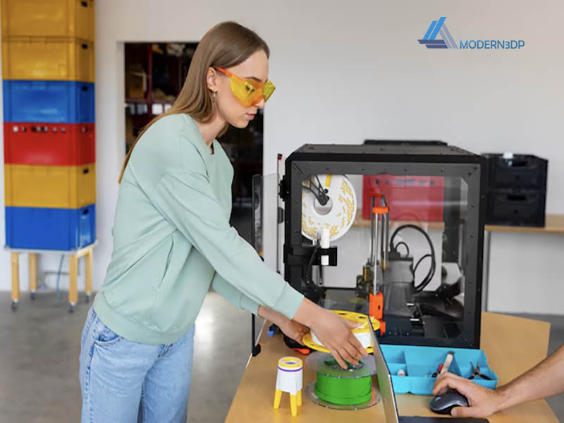 ساخت قطعات پلاستیکی با پرینتر سه بعدی